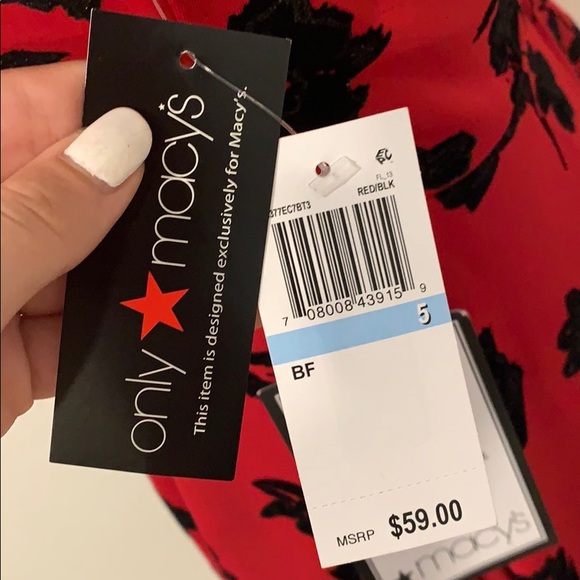 Beautiful Evening Dress - Picture 4 of 4